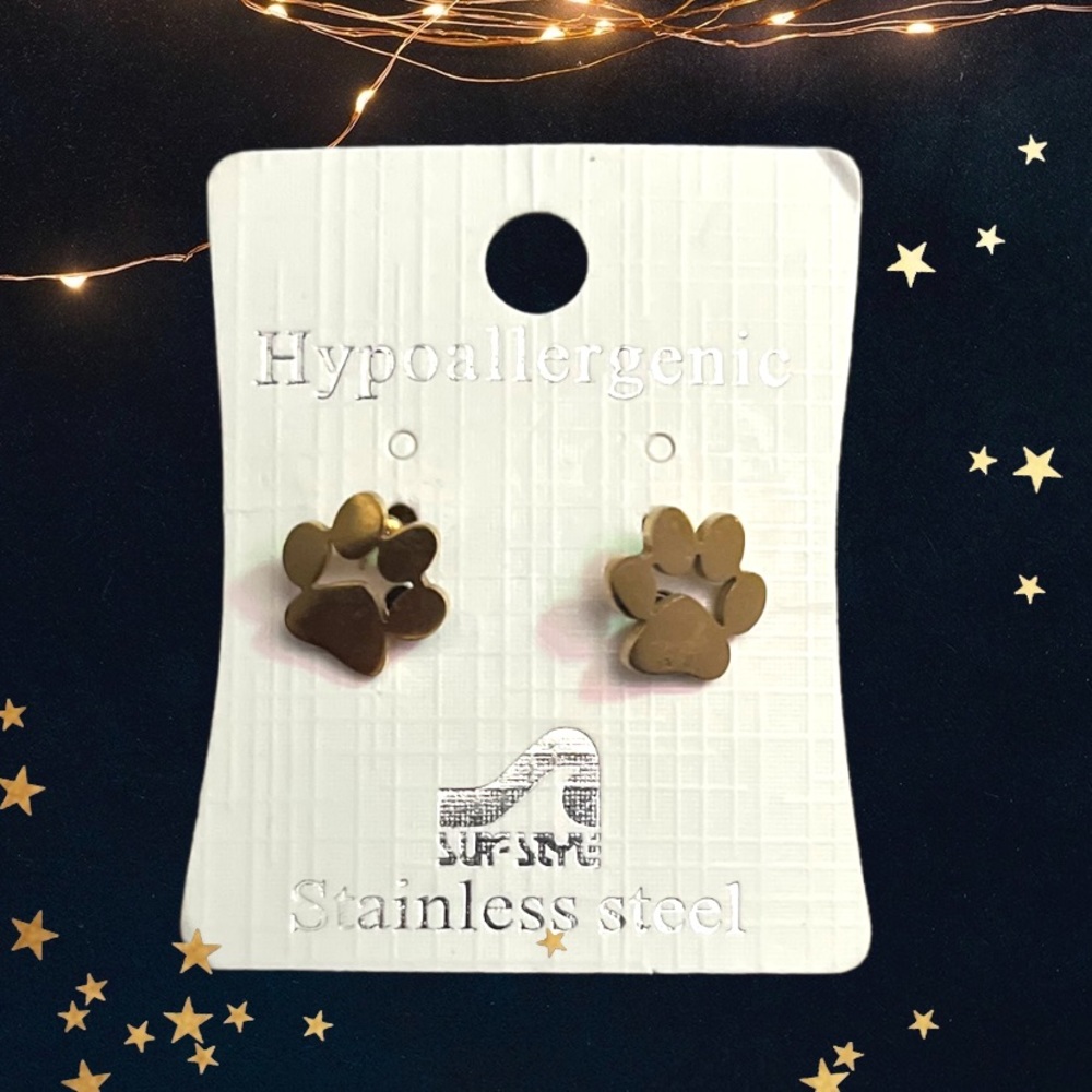 Paw Print Studs